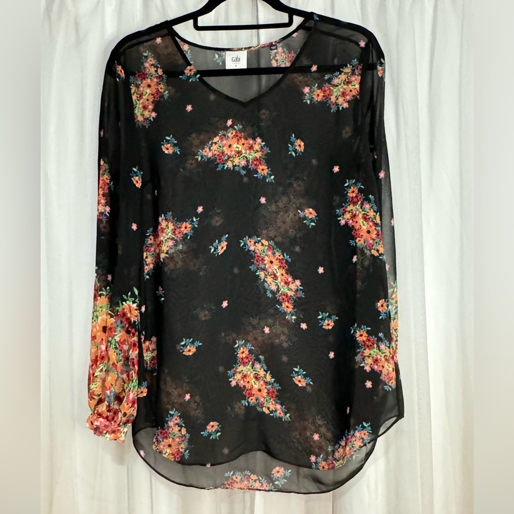 Cabi sheer floral top Sz S